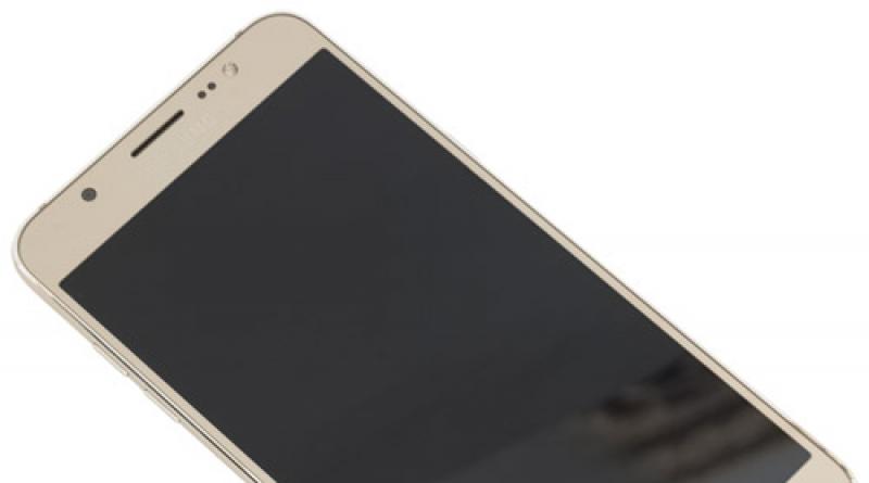 Samsung Galaxy J7 (2016) – смартфон, который долго держит зарядку Информация о марке, модели и альтернативных названиях конкретного устройства, если таковые имеются